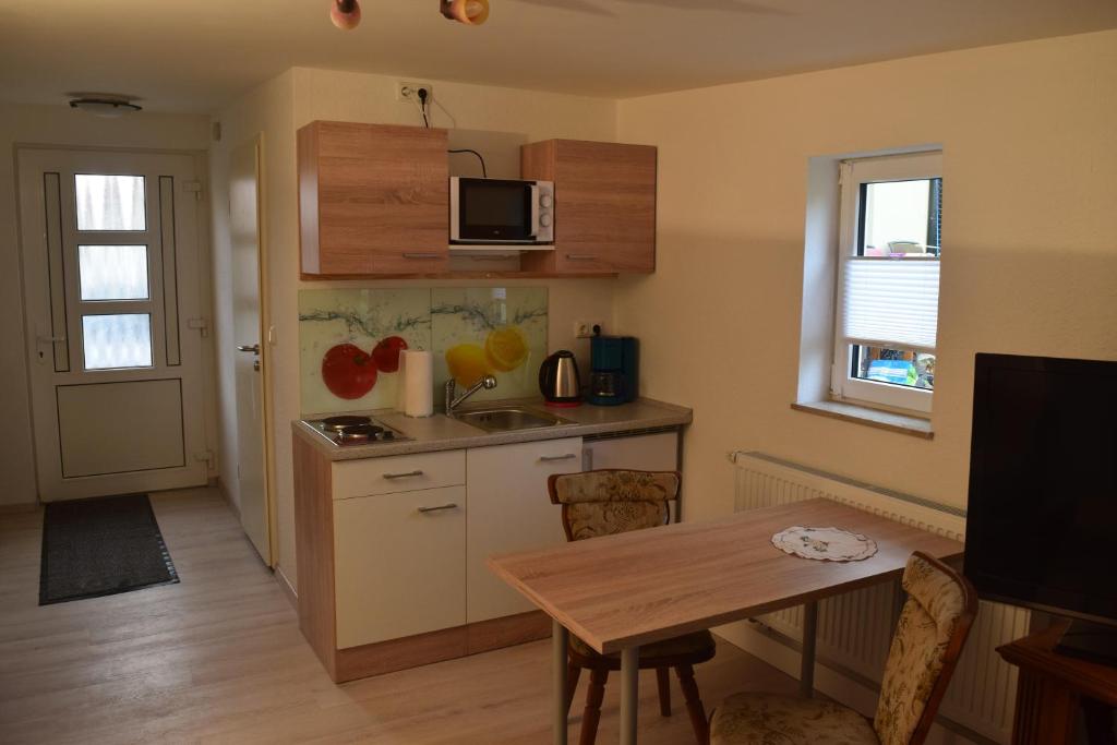 Ferienwohnung Seebachstr. room 4